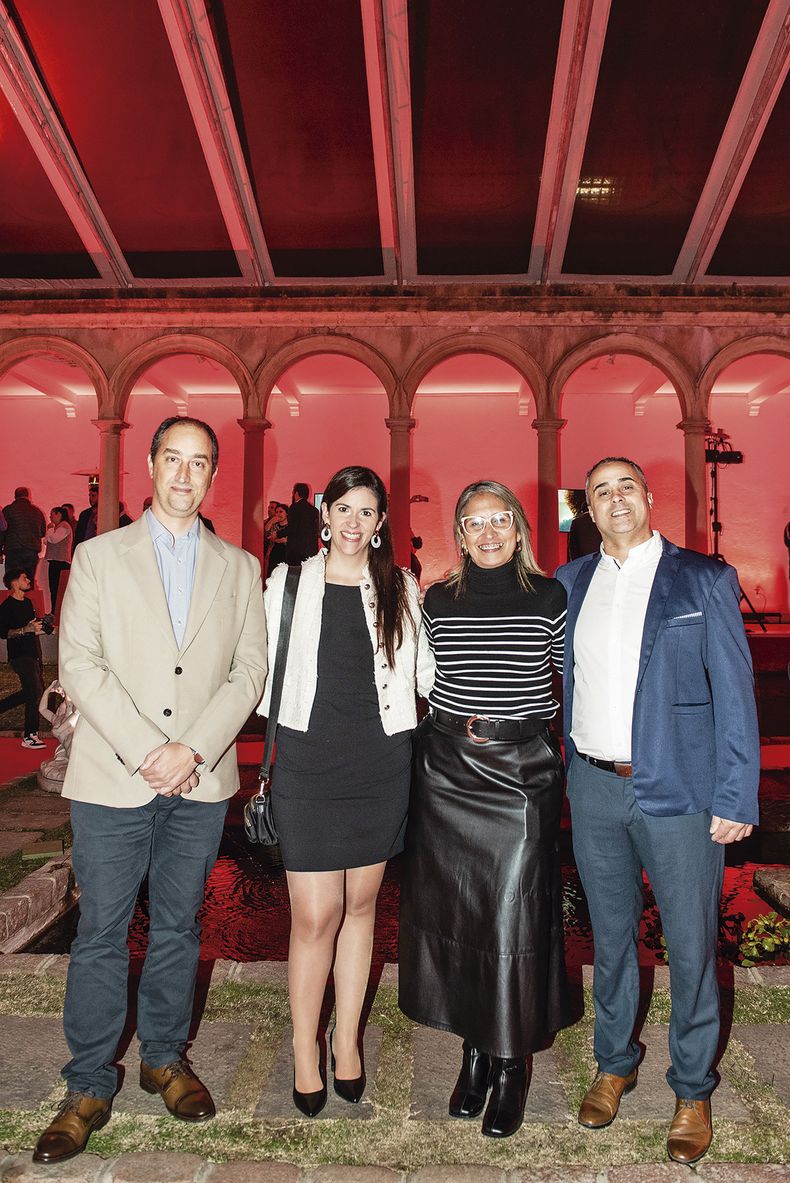 De Mapfre: Andrés Alliaume, Operaciones, Florencia&nbsp;Santiñaque, jefa técnica Vida, Maryorie Montilla, jefa de Soluciones Tecnológicas y Fernando Mascazini, responsable comercial Vida