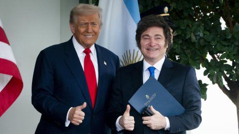Donald Trump recibe al presidente argentino, Javier Milei, en la Casa Blanca, 14 de octubre de 2025.