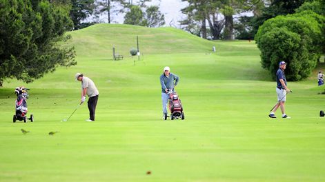 imagen de Con todo el prestigio adquirido en ocho décadas, da comienzo  en el Club de Golf la disputa del Abierto Ciudad de Montevideo
