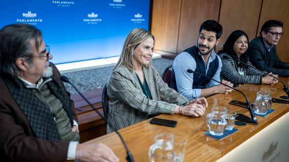 Gustavo Zubía, Gabriela Fossati, Andrés Ojeda, Elsa Capillera y Pablo Fredes Gustavo Zubía, Gabriela Fossati, Andrés Ojeda, Elsa Capillera y Pablo Fredes