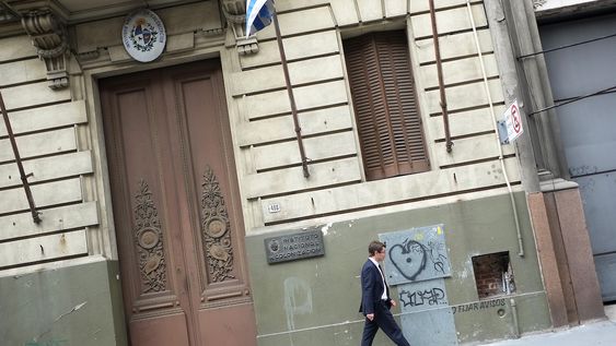 El Instituto Nacional de Colonización quedó en el centro de la polémica política El Instituto Nacional de Colonización quedó en el centro de la polémica política