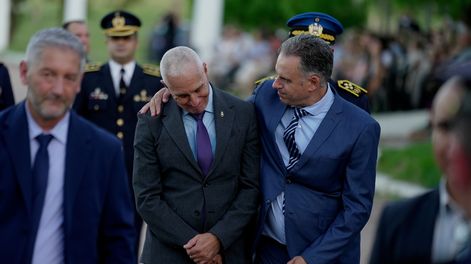 Yamandú Orsi y Carlos Negro, durante un evento del gobierno del que participó la cúpula de la Policía Nacional.&nbsp;