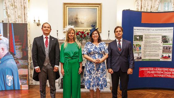 Ángel Reza, Lorena Ponce de León, embajadora britanica Faye O’Connor y el presidente Luis Lacalle Pou Ángel Reza, Lorena Ponce de León, embajadora britanica Faye O’Connor y el presidente Luis Lacalle Pou