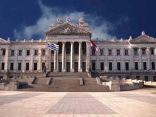 Los legisladores se encuentran en etapa de análisis del proyecto de Ley del Presupuesto, que el Poder Ejecutivo envió al Parlamento.