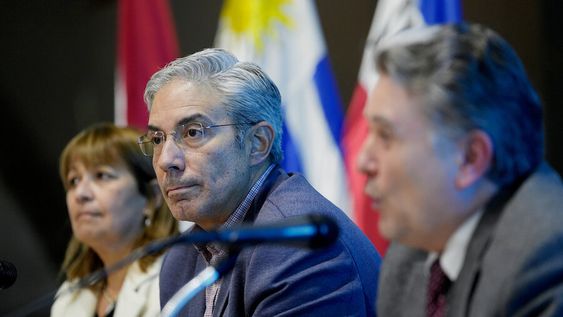 Robert Silva y Víctor Pizzichillo durante la conferencia de prensa en la sede de ANEP en Montevideo. Fotos: Javier Calvelo / adhocFOTOS Robert Silva y Víctor Pizzichillo durante la conferencia de prensa en la sede de ANEP en Montevideo. Fotos: Javier Calvelo / adhocFOTOS