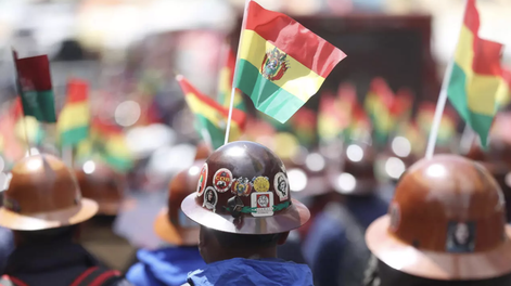 Mineros participan en una manifestación este jueves, en La Paz (Bolivia).