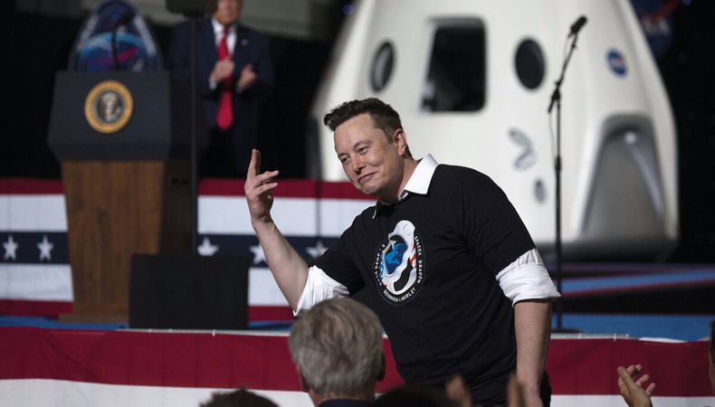 imagen de Elon Musk, Jeff Bezos y Richard Branson: multimillonarios que buscan conquistar el espacio