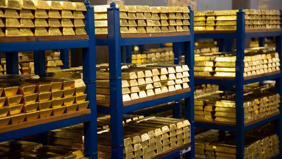 El oro custodiado en el Banxo de Inglaterra puede simplemente almacenarse o bien entrar y salir de su mercado de negociación.