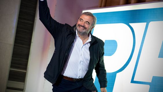 imagen de El Directorio del Partido Nacional decidió devolver el gesto al senador Jorge Larrañaga, que otra vez subió sus escaleras imagen de El Directorio del Partido Nacional decidió devolver el gesto al senador Jorge Larrañaga, que otra vez subió sus escaleras
