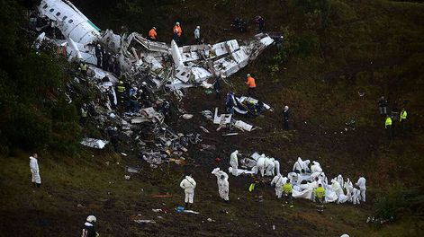 imagen de Tragedia en el fútbol: se estrelló el avión que trasladaba al plantel del Chapecoense brasileño a la final de la Copa Sudamericana