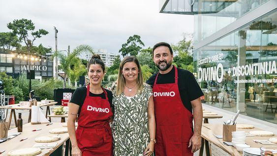 Lucía Soria, gerenta de Marketing y Comunicación de Divino Victoria Dutra y Aldo Cauteruccio Lucía Soria, gerenta de Marketing y Comunicación de Divino Victoria Dutra y Aldo Cauteruccio