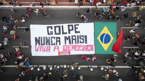 Manifestación en Sao Paulo contra amnistía a Jair Bolsonaro.