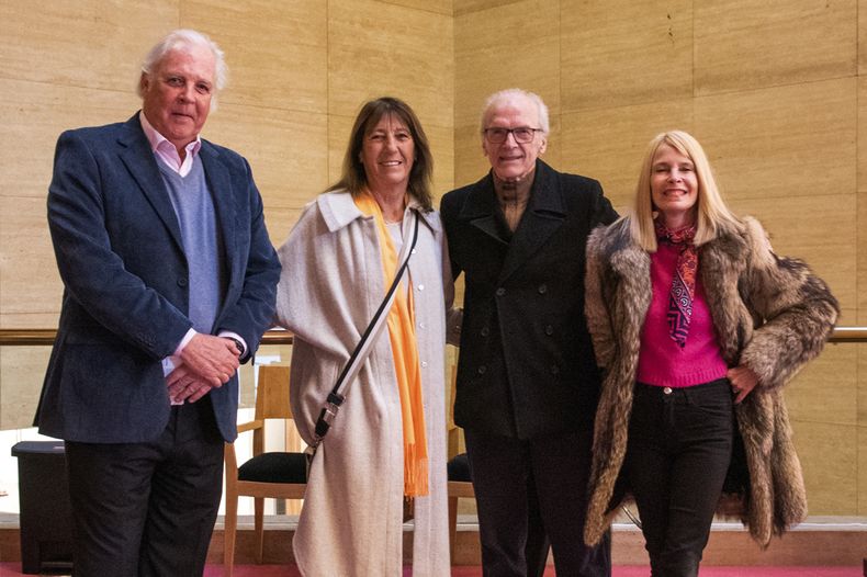 Miguel Álvarez Montero, Magdalena Arrarte, Hugo Estrázulas e Isabel Piria